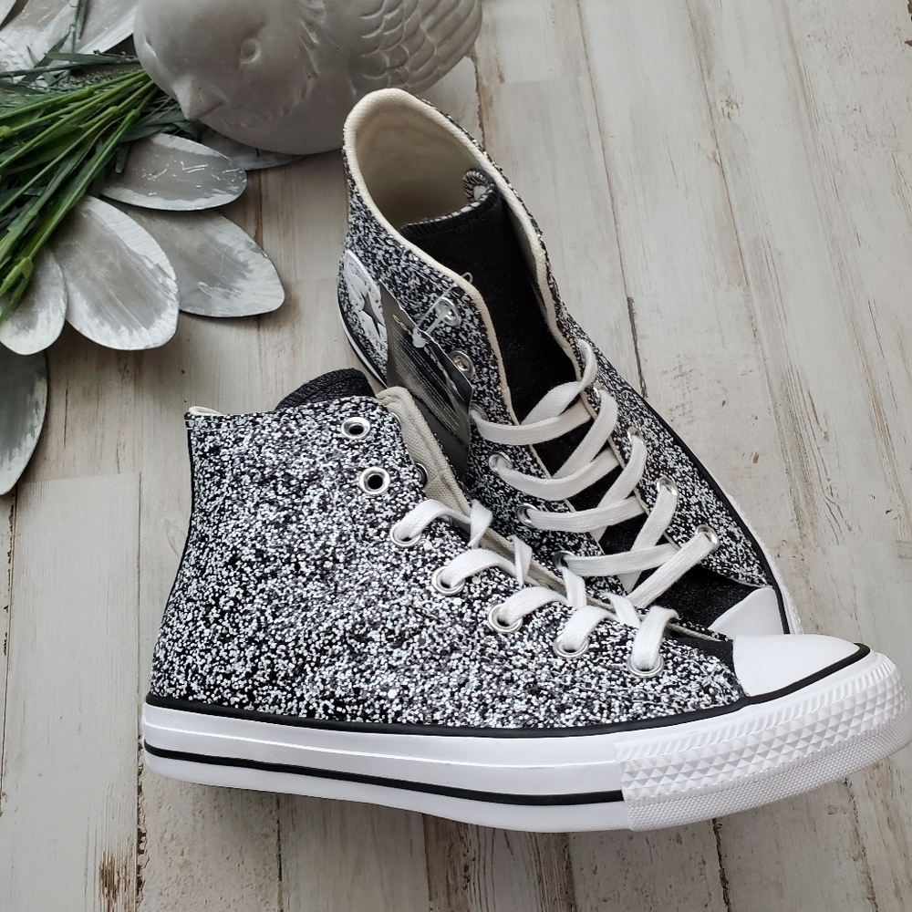 Converse - Picture 5 of 5